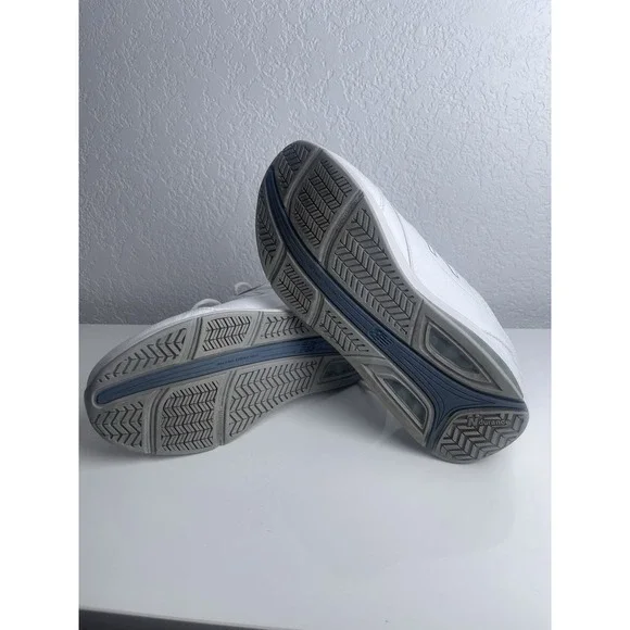 New Balance 928V310.5 4E Wide Mens Walking Shoes